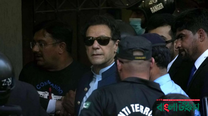 তোশাখানা মামলায় ইমরান খানের ৩ বছরের সাজা, গ্রেপ্তার